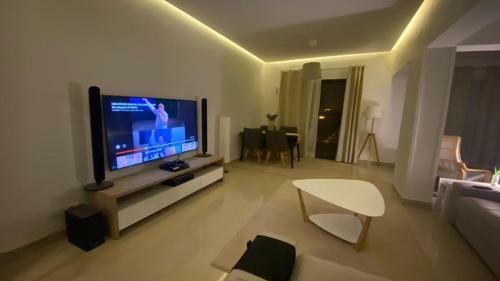 Apartment Near Pyramids And Malls