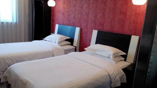 Fairyland Hotel Dongfeng Plaza