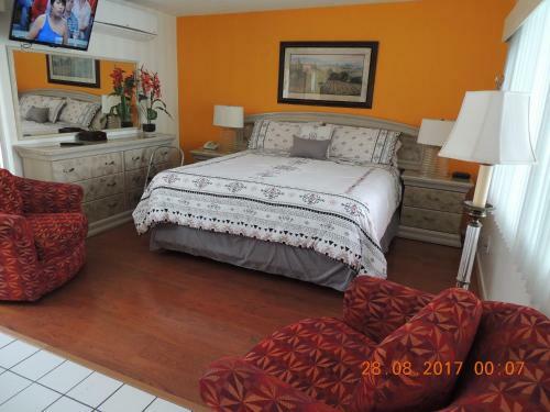 Bed & Breakfast Casa Larrea Inn