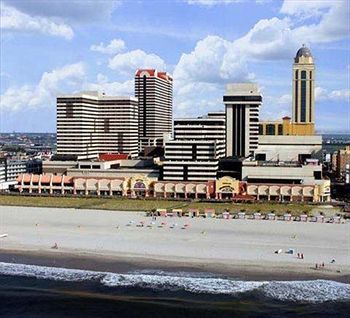 Hotel Tropicana Casino And Resort