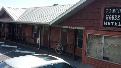 Buffalo Chip's Ranch House Motel
