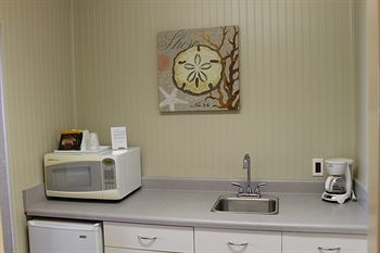 Beachside Motel - Amelia Island