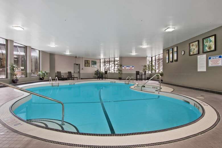 Coast Plaza Hotel And Conference Center