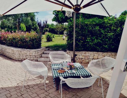 Hostal The Holiday House
