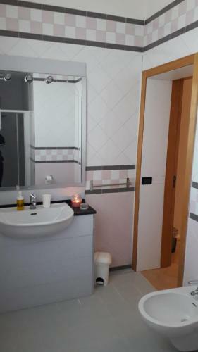 Hostal The Holiday House