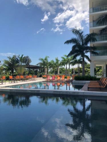 Luxury Brand Beachfront Apartment, 11th Flr - Rio Mar