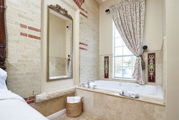 Bed & Breakfast Mosheim Mansion