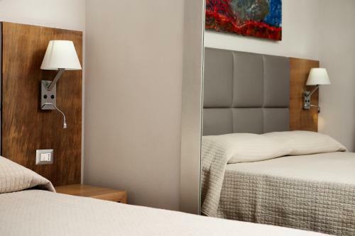 Hostal Capotesta Luxury Rooms