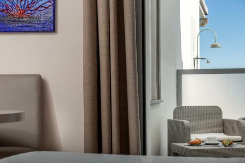 Hostal Capotesta Luxury Rooms