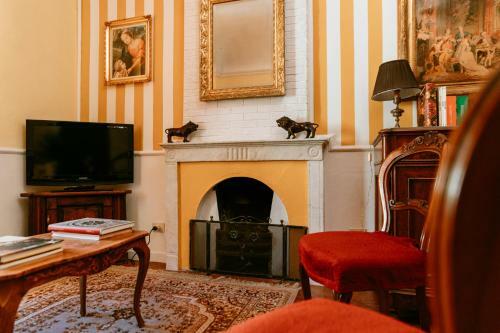 Hostal La Foresteria Di Palazzo Picedi Benettini