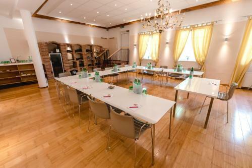 Winzerhotel V�hringer