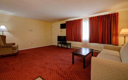 Motel Colonial Village Resort