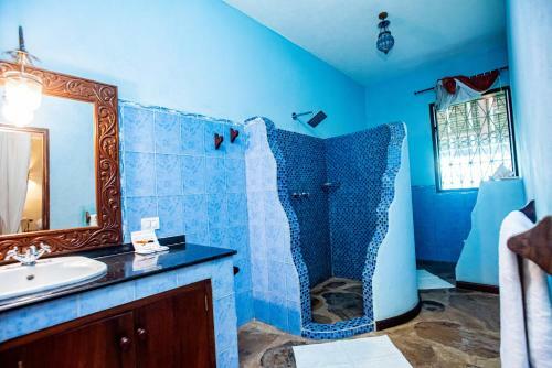 Rozzies Beach Villa Kilifi