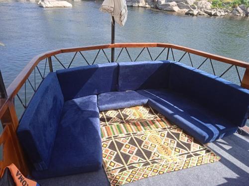 "mini Nile Curise"zainoba"