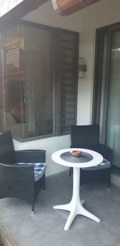 Luxury 2 Bedroom Apartment, Close To Beach