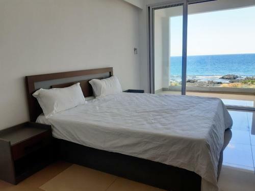 Apartamento La Falaise Sea Front Villa