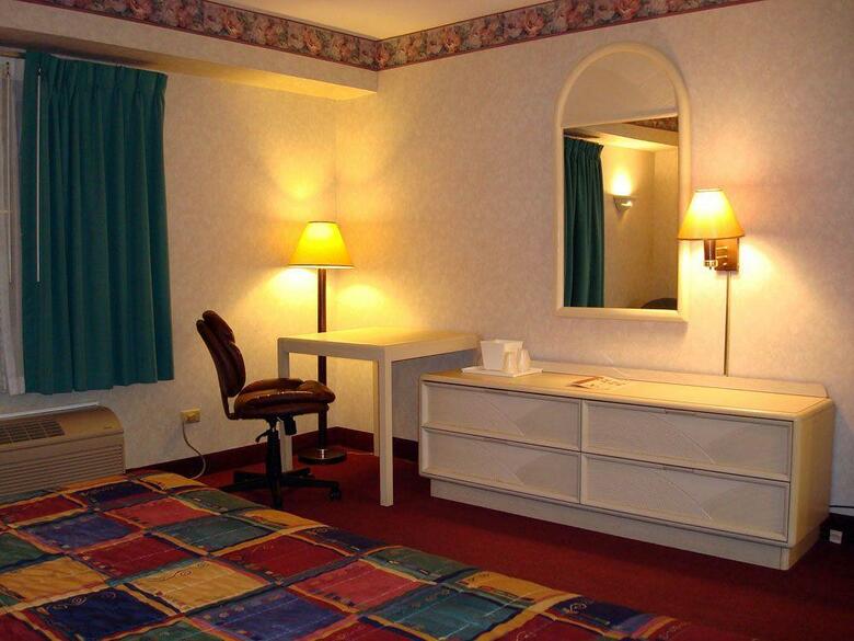 Hotel O'hare Inn & Suites