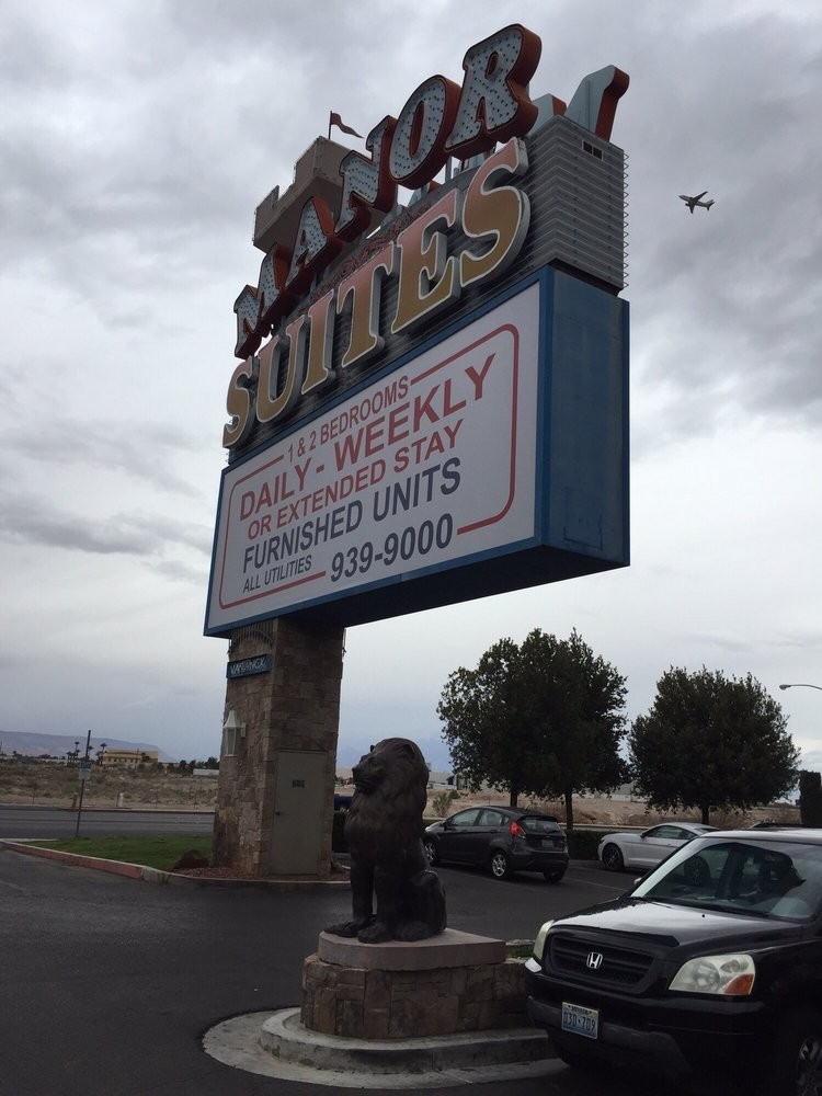 Aparthotel Manor Suites
