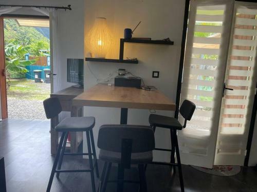 Petite Maison Chaleureuse Et Fonctionnelle