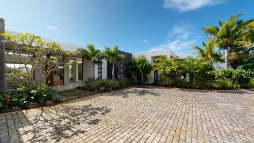 Ocean River Villa