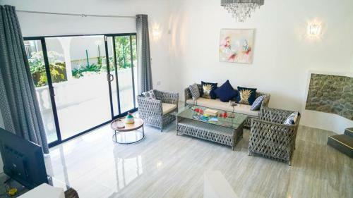 Hostal Ogumka, Self Catering , Beoliere, Mahe