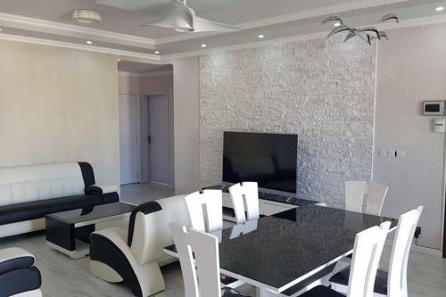 Luxury Couples Paradise*ensuite Jacuzzi And Pool