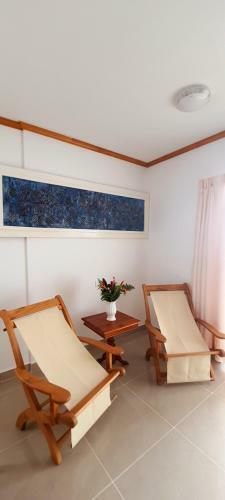 Le Chant De Merle Studios And Apartments