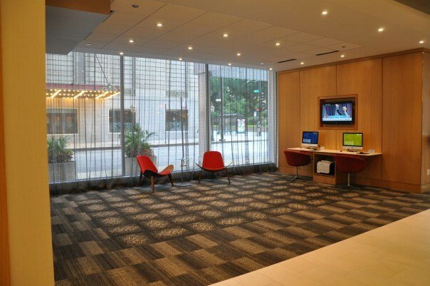 Hotel Chicago`s Essex Inn