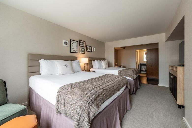 Hotel Indigo Chicago Downtown Gold Coast