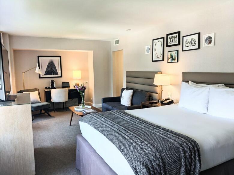 Hotel Indigo Chicago Downtown Gold Coast