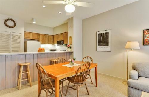 Truckee River Condomimum By Tahoe Vacation Rentals