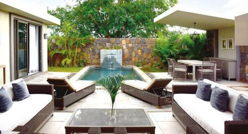 Luxury Villas At Royal Park