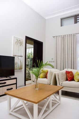 Luxury Villas At Royal Park