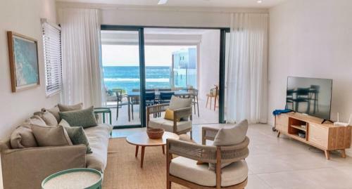 East Coast Beachfront Luxury - Eastern Blue Apartments