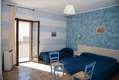 Hostal La Lanterna Di Bachi