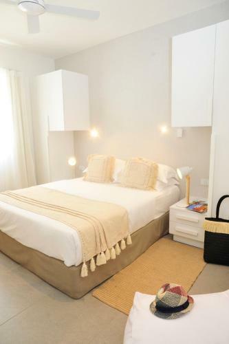 Obiches Beachfront Apartments