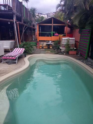 Bungalow Acc�s Piscine Jaccuzzi Chez Kat Et Rico