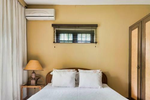 Villa Vakoa - Tranquil Villa With Lush Gardens