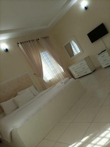 Maryland Shortlet Apartments, Wuye