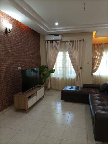 Maryland Shortlet Apartments, Wuye