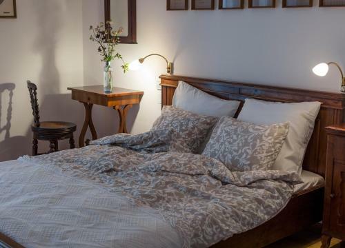 Sommavilla Apartments - Central Living