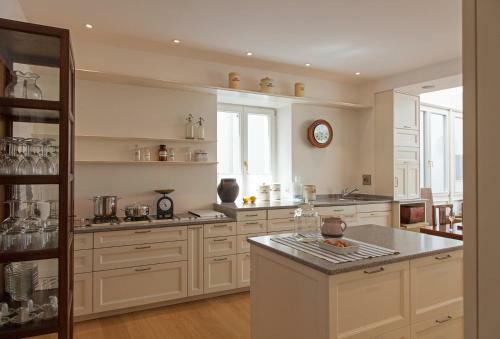 Sommavilla Apartments - Central Living