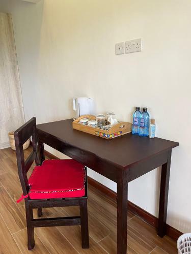 Hotel Jey's Jiko Kitchen And Resort