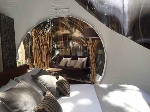 Bubble Lodge Ile Aux Cerfs Island