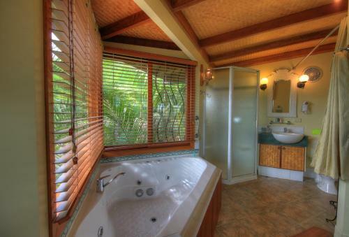 Bed & Breakfast Maleny Tropical Retreat