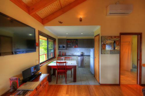 Bed & Breakfast Maleny Tropical Retreat