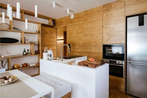 Apartamento Hostdomus - Lynx Luxury Suite