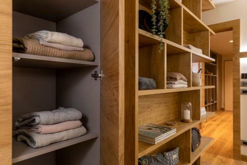 Apartamento Hostdomus - Lynx Luxury Suite