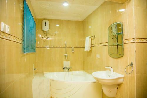 Vihills Hotel