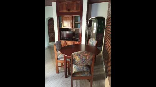 Hostal Room In Apartment - Puma Garden And Suites